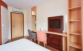 Ibis Belfast City Centre